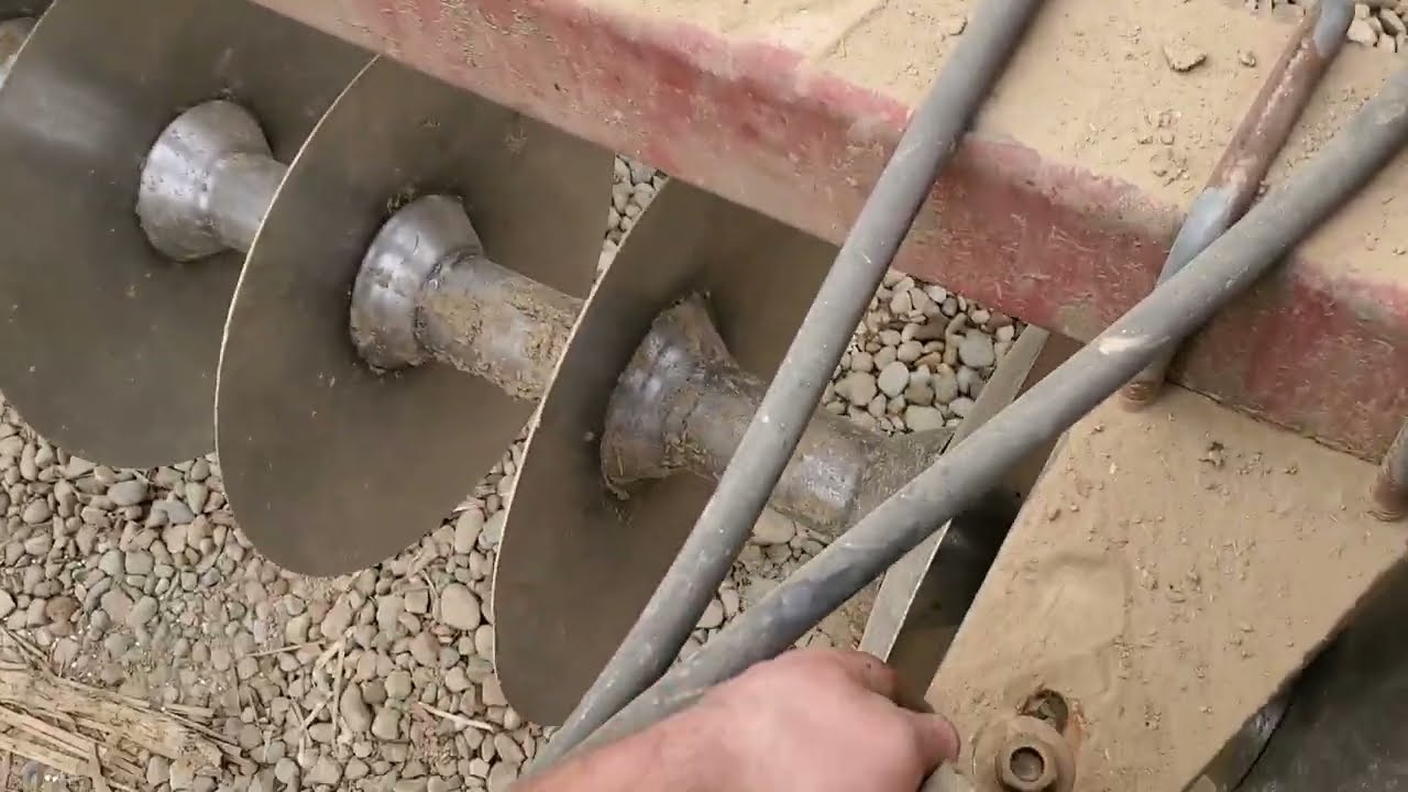 Changing bearings on a Kewanee disc