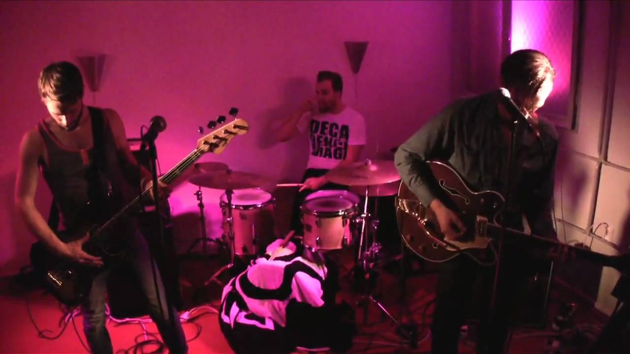 SHOTGUN LANGUAGE @ Klubb Cortina - Nightcountry