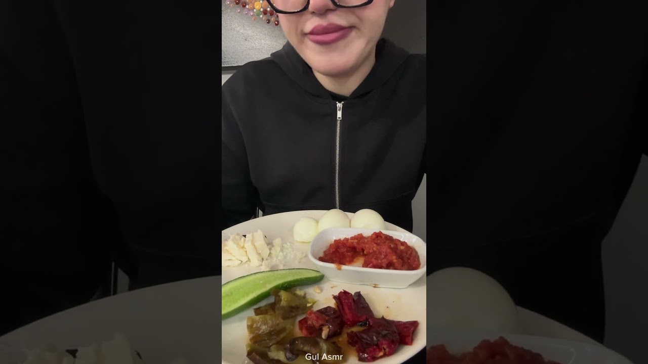 Sahur ASMR 🌙 Turkish Sahur Breakfast | Eggs, Olives, Roasted Peppers, Cucumbers & Cheese