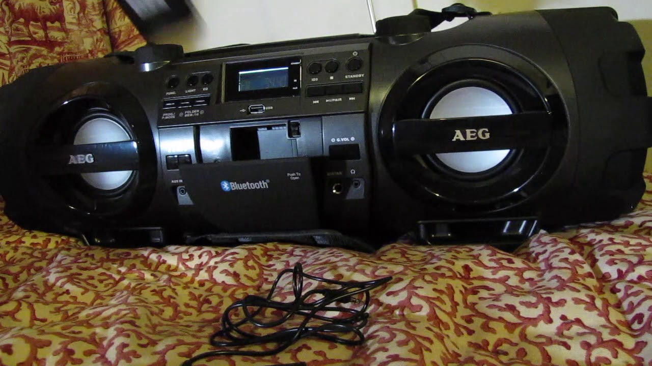 AEG Radio Soundbox SR4360BT and Korg Monotron Delay demo