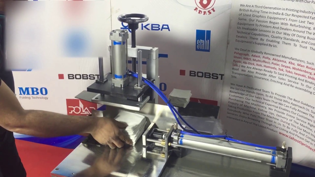 Semi Automatic Paper Napkin Packing Machine
