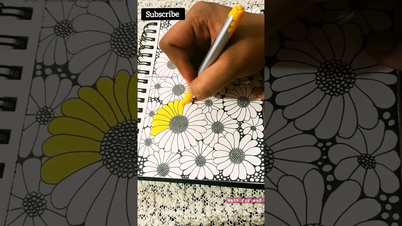 Drawing Flowers & Colouring it so Therapeutic #zentangle #flowers #artresscravebeautiful #shorts