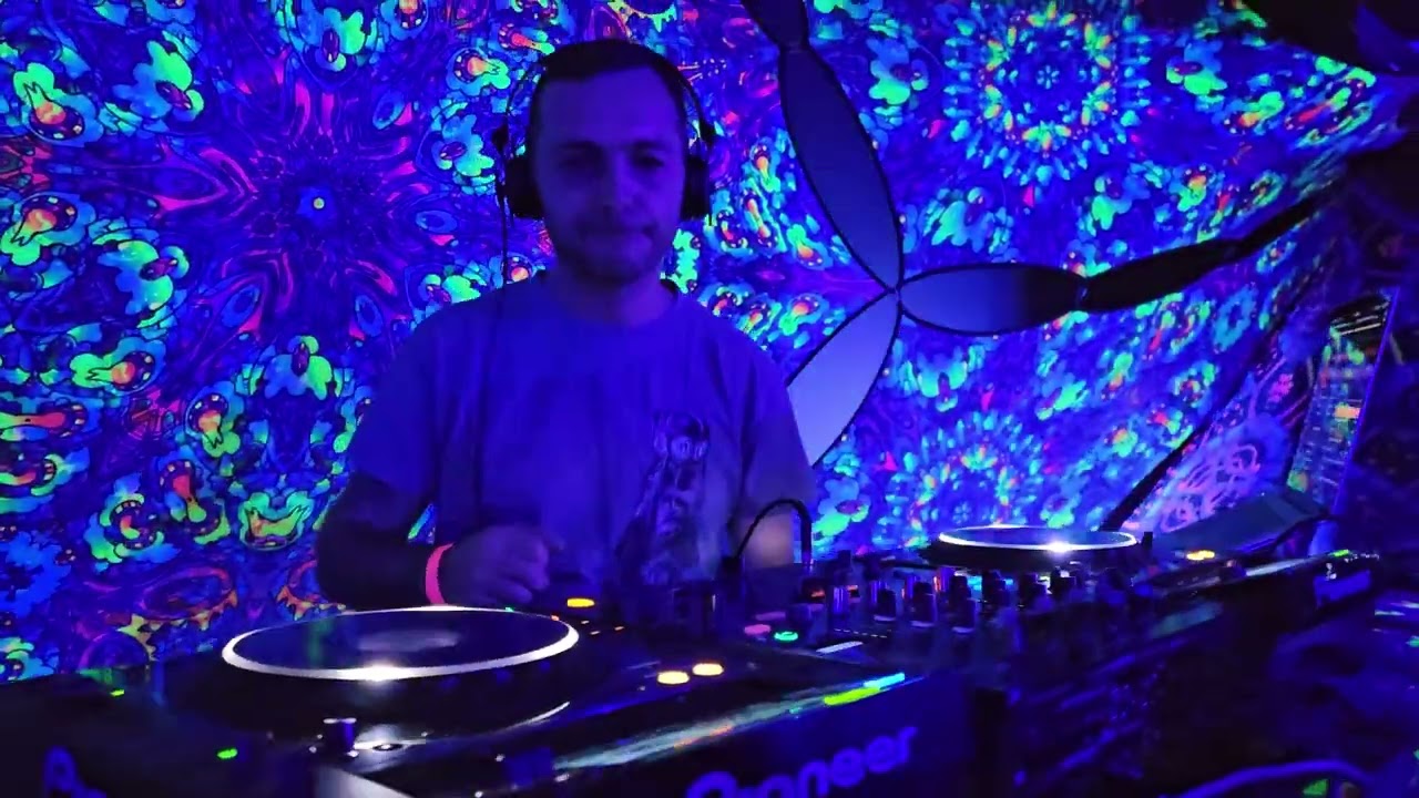 31 03 23 Hypnotic vibes   Nibiru, Semantic maze brthday   dj  Tomas303