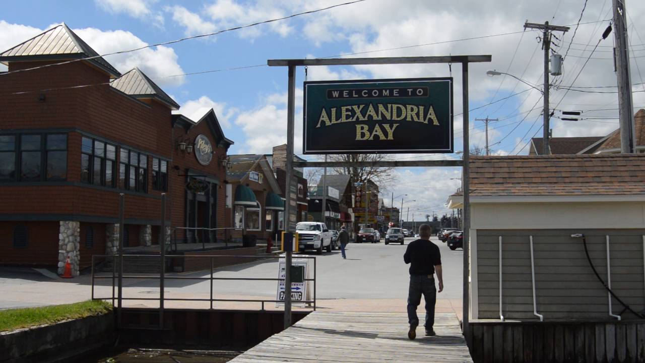 Haunted History Trail of New York State visits Thousand Islands Ghost Tours