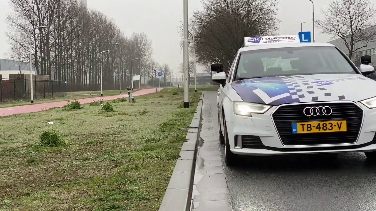 In een rechte lijn achteruit rijden
