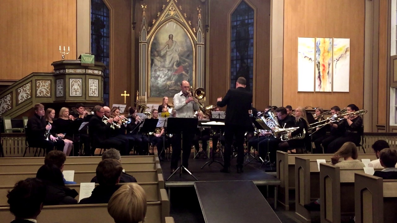 Bass trombone solo: 