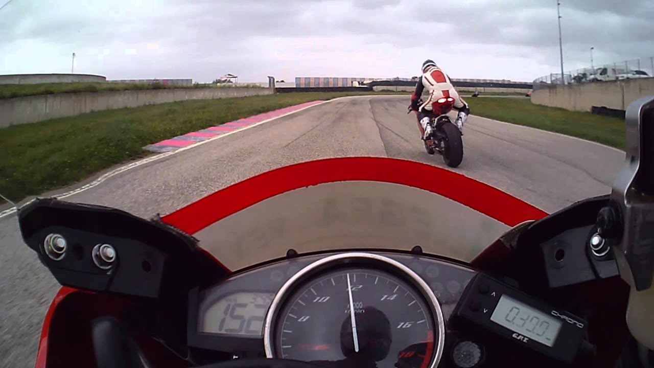 R6 vs ducati biagio saracena