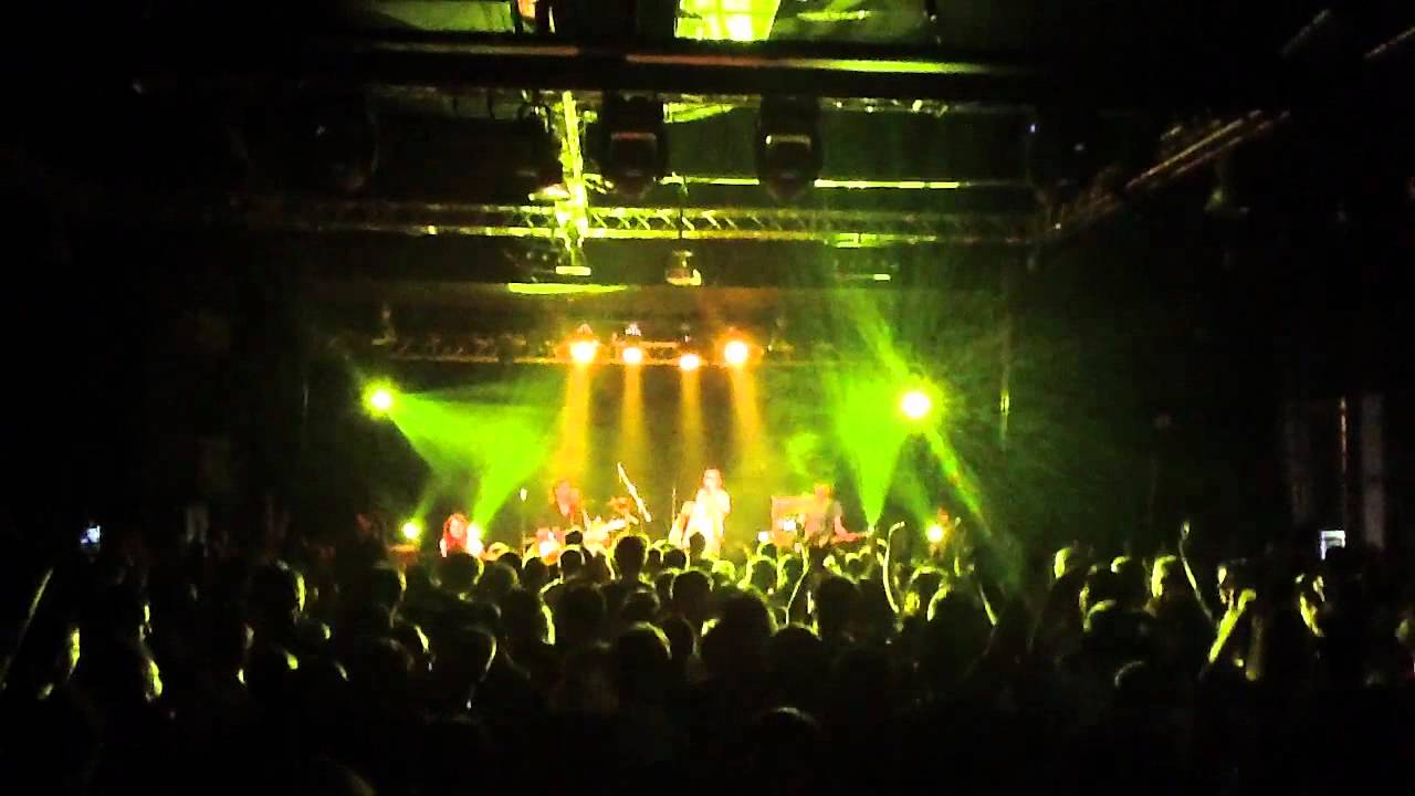 Letu Stuke | Mjesto za Dvoje - Live at Dom Omladine Beograd (2012)