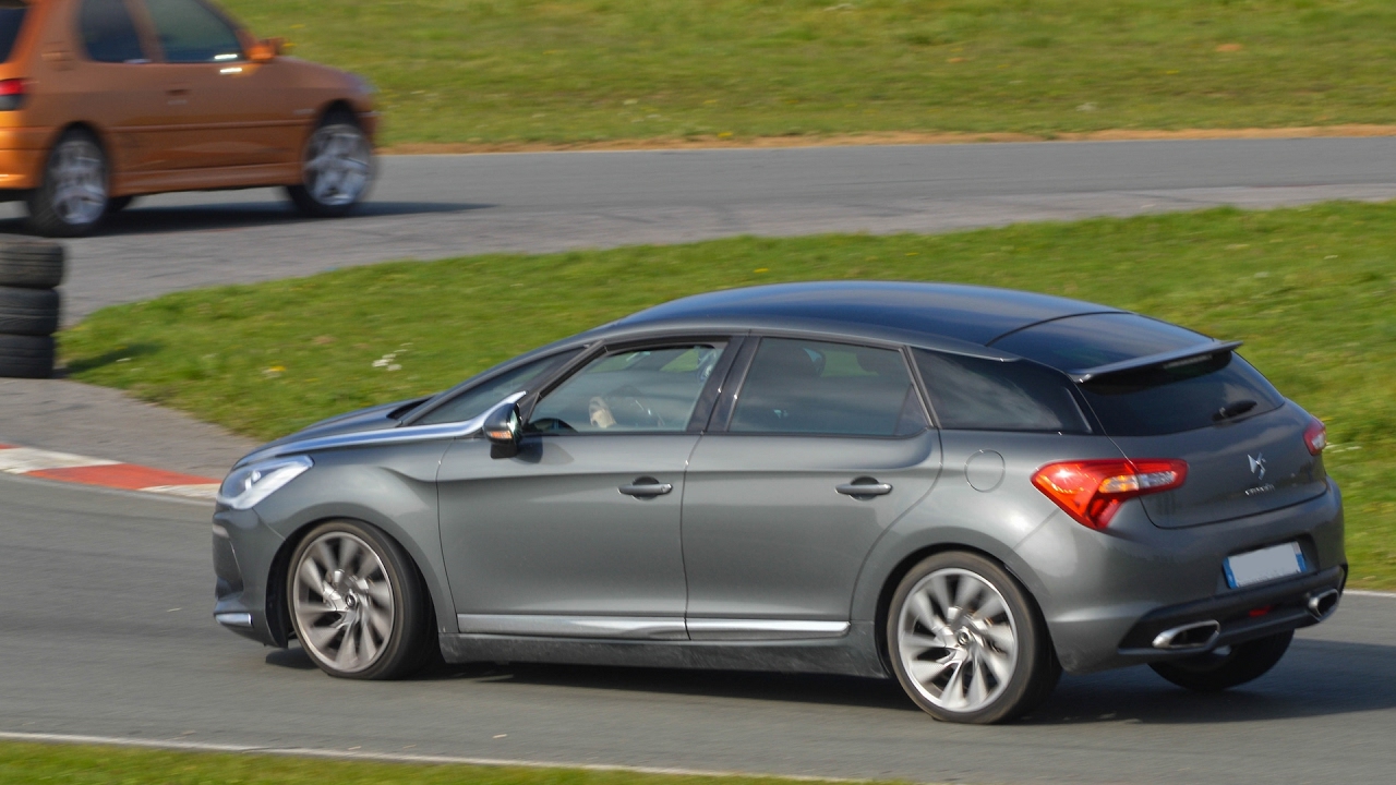 Circuit de Clastres 11 octobre 2015 15h50 DS5 THP200