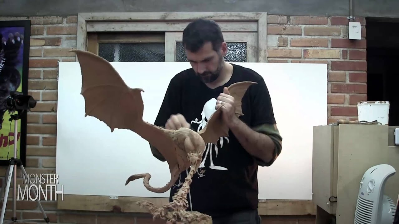 HOW TO SCULPT A DRAGON ATTACKING IN MID FLIGHT - MONSTER MONTH - DAY 17