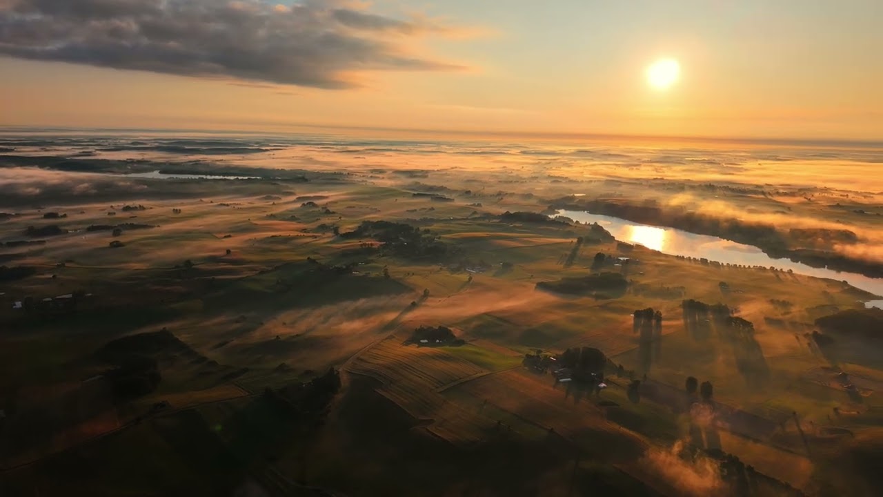 Gdzieś na Mazurach o świcie 4K