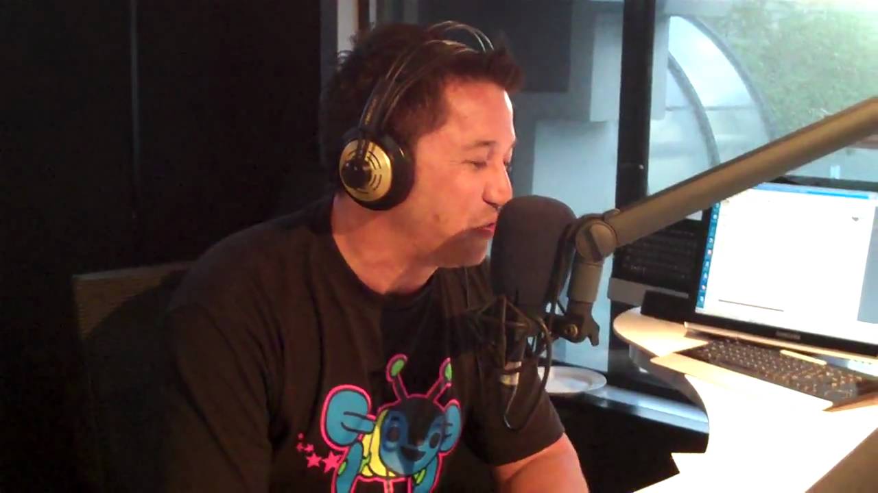Mike Puru comes out on air that he is Gay