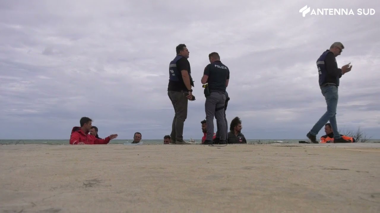 16 giugno 2023 - Bari - Palese, cadavere in mare: e' il guardiano notturno di un lido