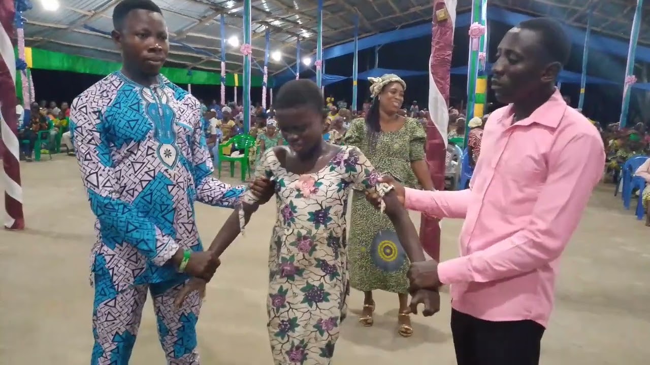 la petite a été délivré par EV GASSOUSSI NUKUNU JOSEPH SILOTODJI NOTSÈ