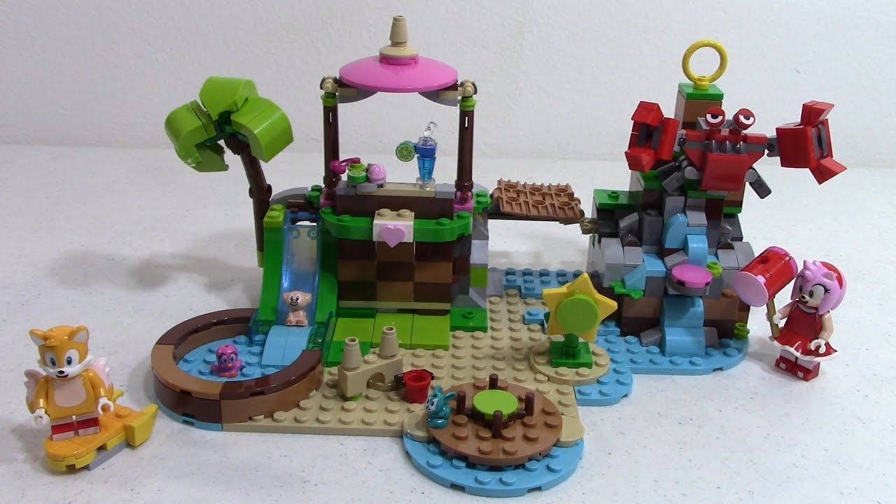LEGO Sonic the Hedgehog 76992 Amy's Animal Rescue Island Build