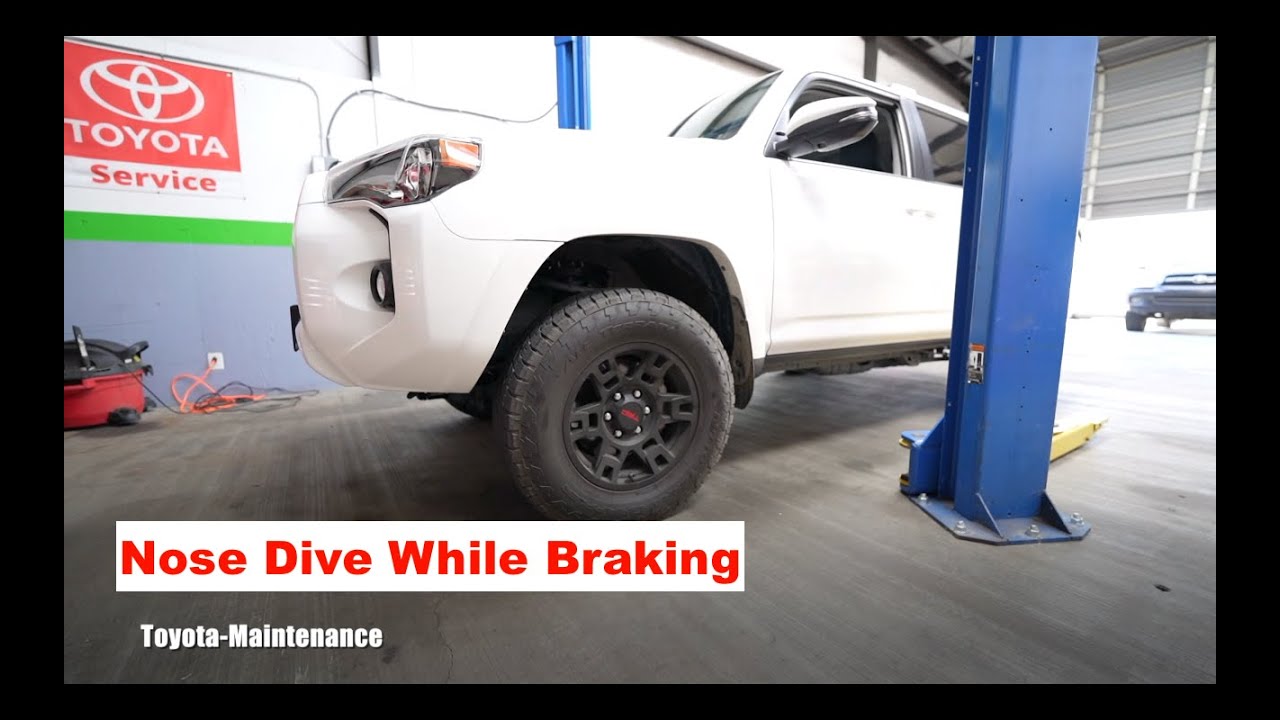 Toyota 4Runner пикирует