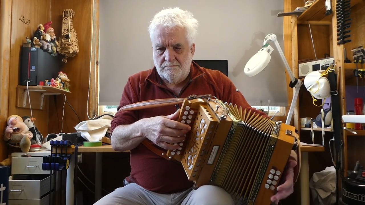 Anglois 19 - Lester - Melodeon