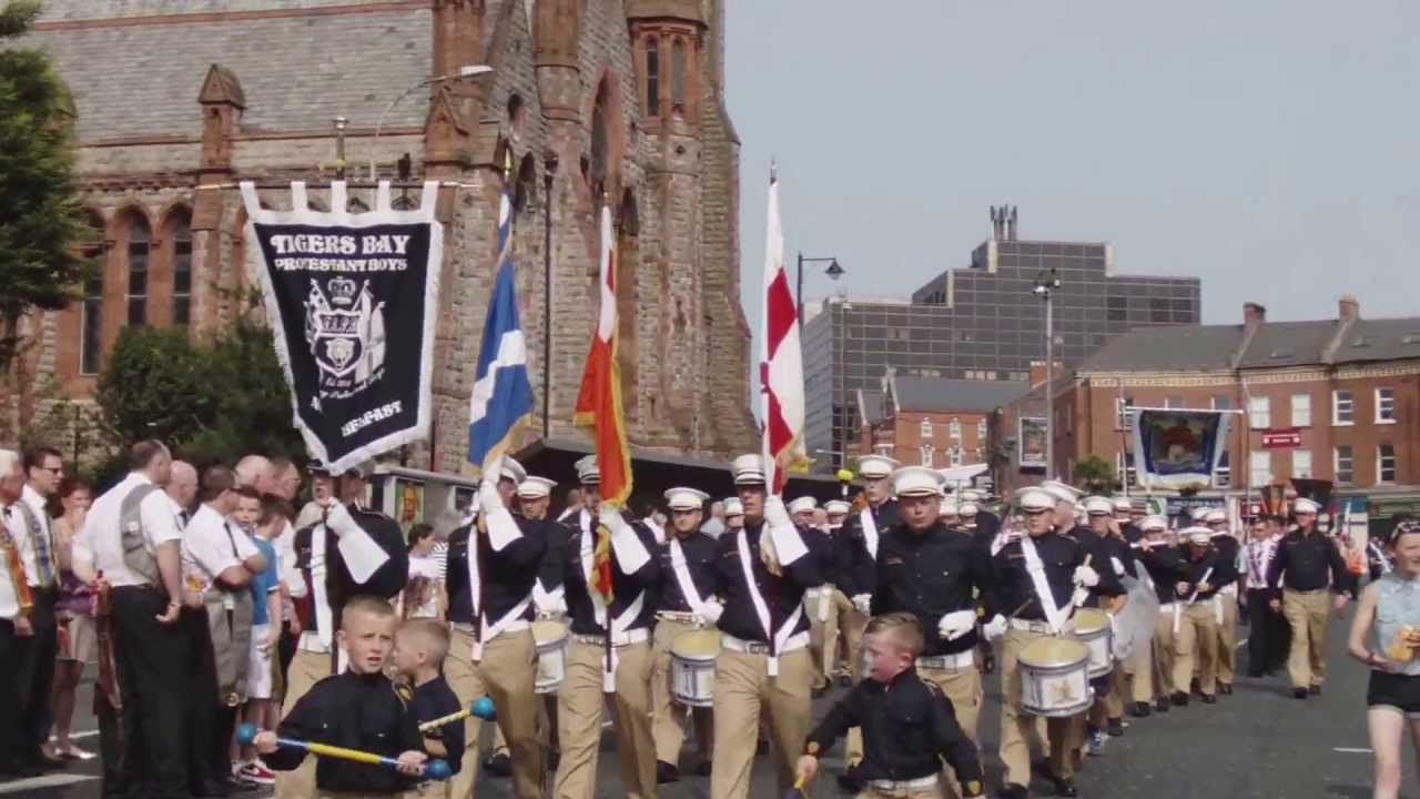 Orange Order The 12th 2013 Belfast the disgraceful actions of the psni