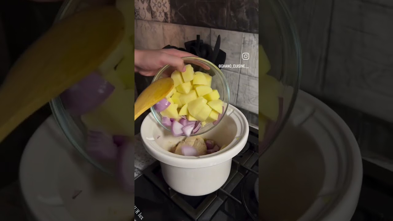 سلاااااااام عليكم 🥰 حساء 🍲 الدجاج والبطاطا😋في هاد البرد🥶 هذا ما ينفع(وصفة منقولة)