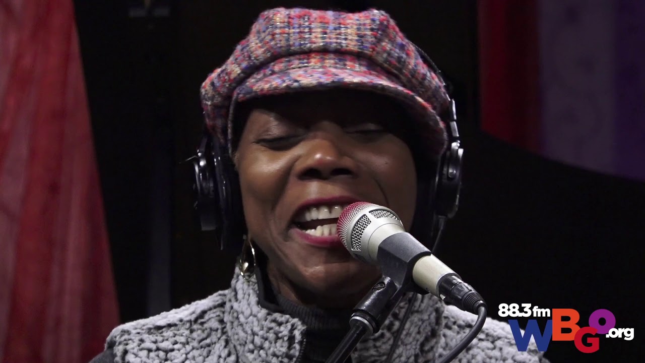 Carmen Lundy performs 