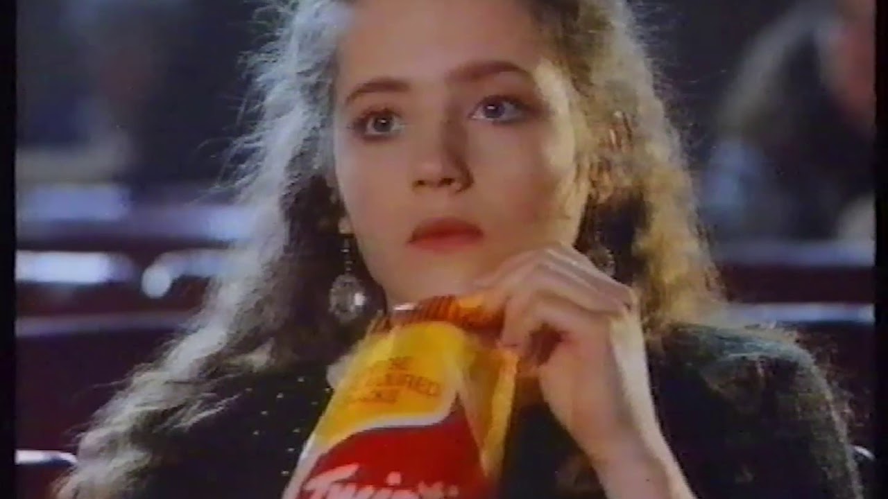 Twisties Cinema - 1987 Australian TV Commercial