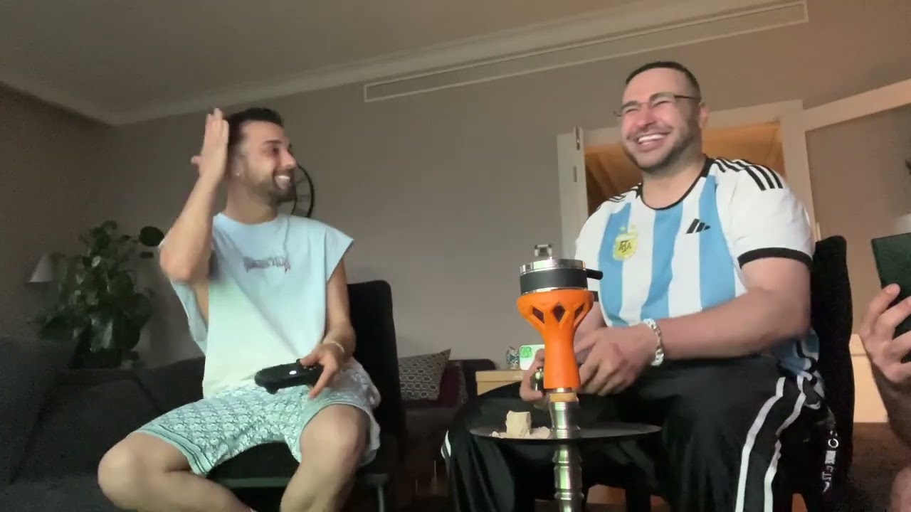 هرکی با ما در افتاد ور افتاد 😂 GOD OF FIFA IS HERE