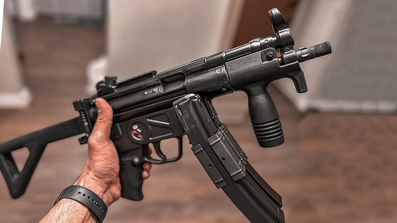 A diferen&ccedil;a entre uma submetralhadora e uma pistola metralhadora