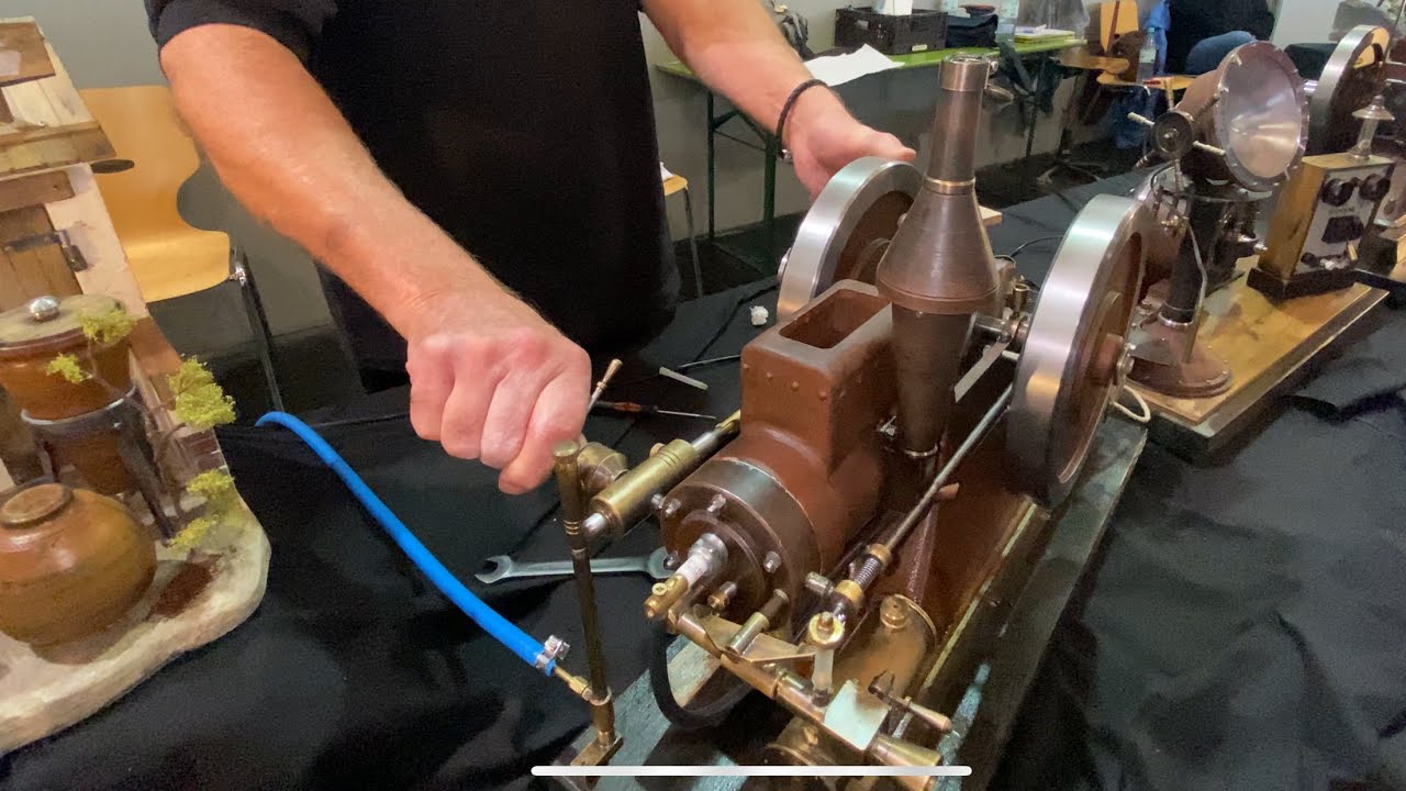 Druckluft betriebener 1-Zylinder #Motor mit ordentlich Sound #Druckluft #Sound #HaraldBellaire