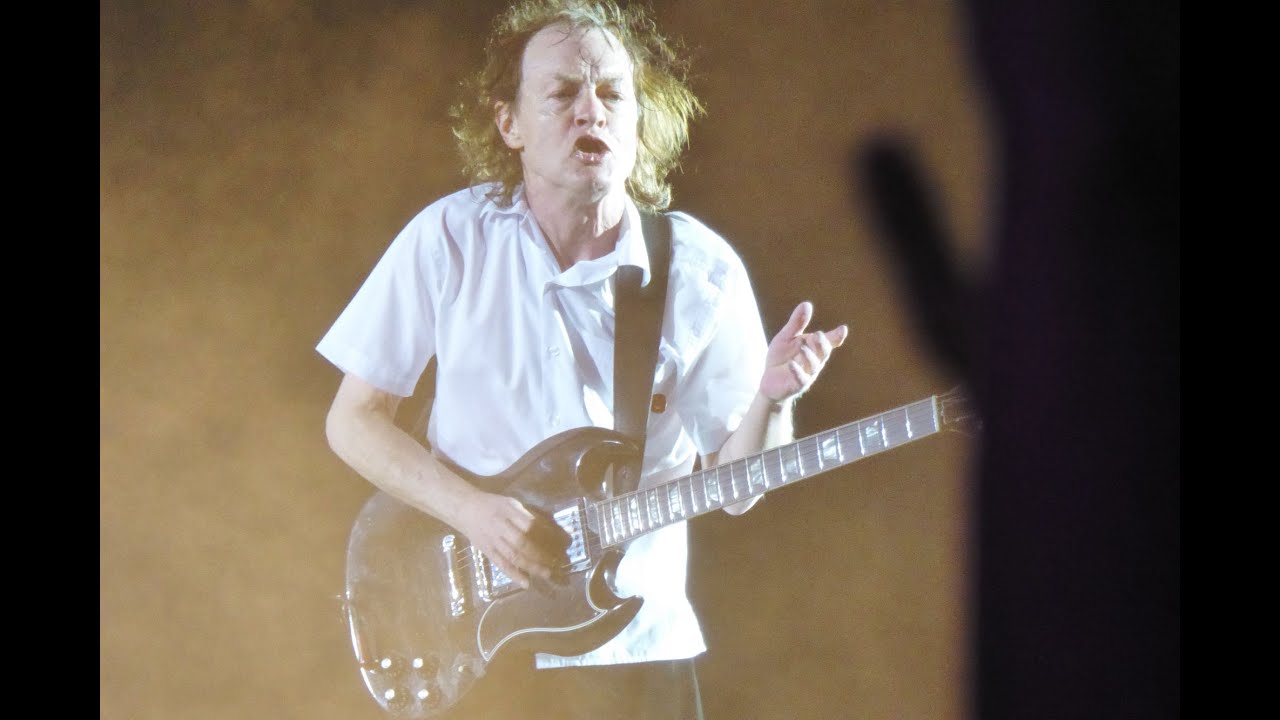 AC/DC - DOG EAT DOG - Prague 22.05.2016 (