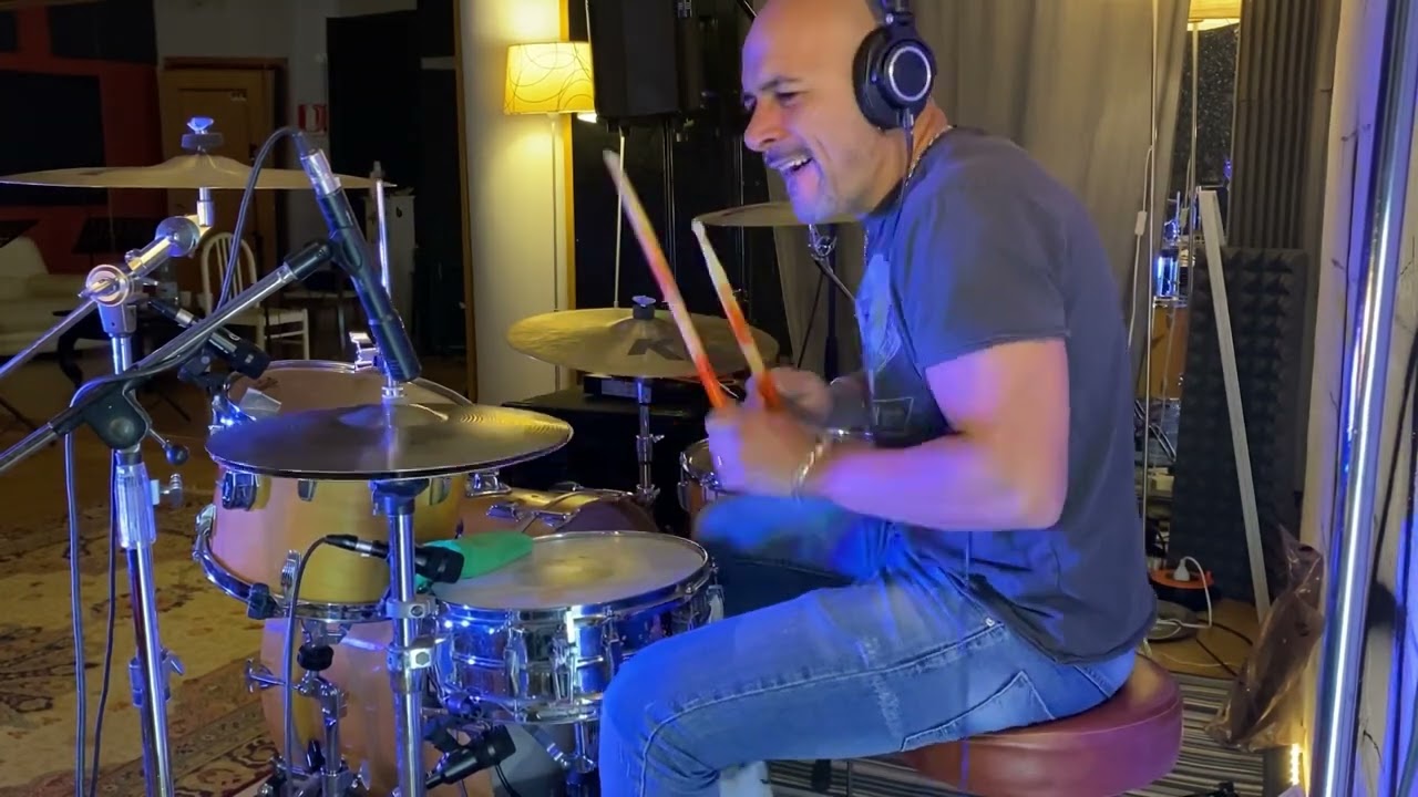 @earthwindandfire  September - Drum Cover Fabio Malfi