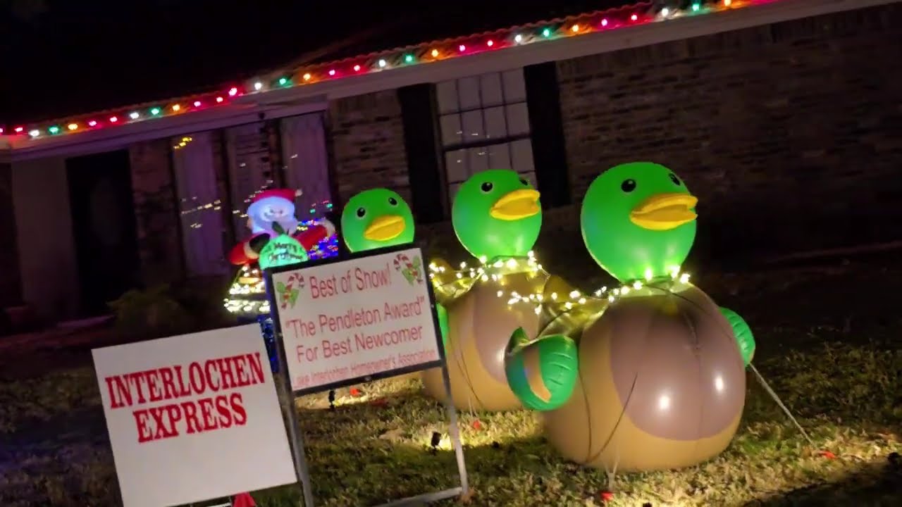 Interlochen Christmas Lights in Arlington, Tx