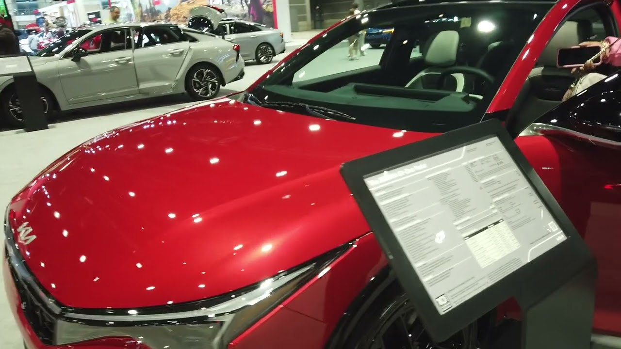 Chicago Auto Show 2026 - Kia Telluride & Carnival Hybrid Review