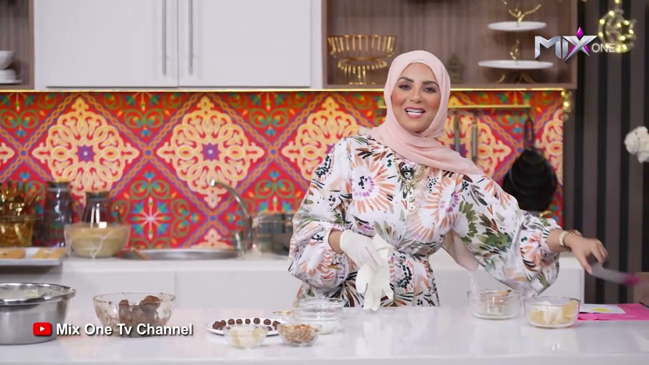 طريقة عمل قراقيش العيد سادة وبعجوة مع شيف سارة عبد السلام