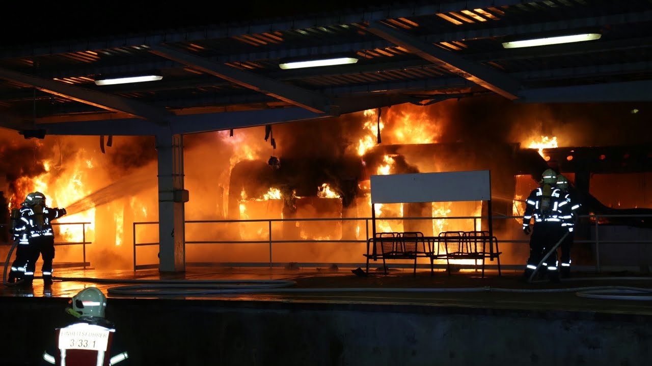 Zugbrand in Ahrensfelde- Feuerwehren aus Berlin und Barnim im Großeinsatz!