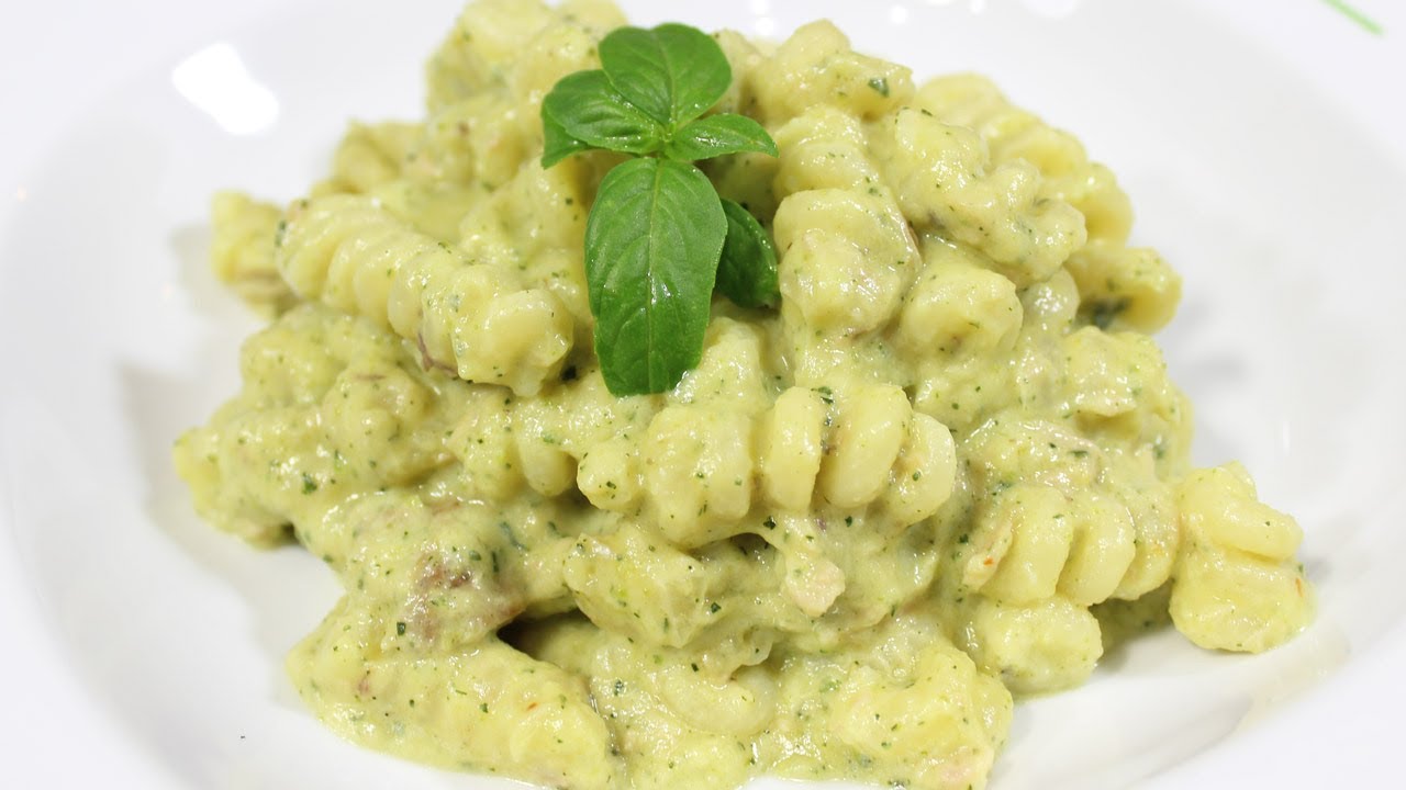 PASTA CON TONNO CREMA DI ZUCCHINE E PHILADELPHIA | FoodVlogger