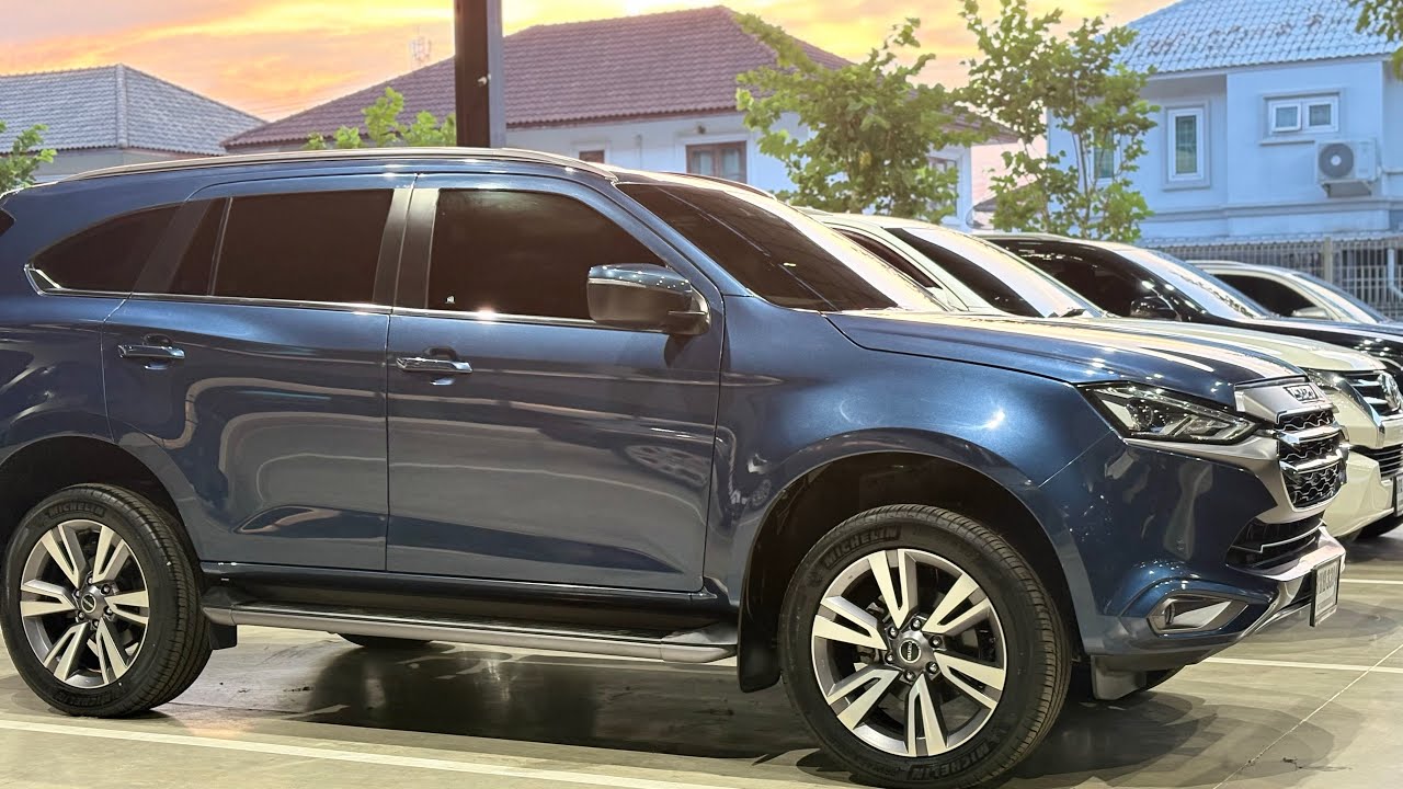 รวมรถFORTUNER & MU-X รถครอบครัว7ที่นั่งราคาเริ่มต้น 489,000￼ ฟรีดาวน์ได้ทุกคัน สนใจโทร 0654382082 ￼