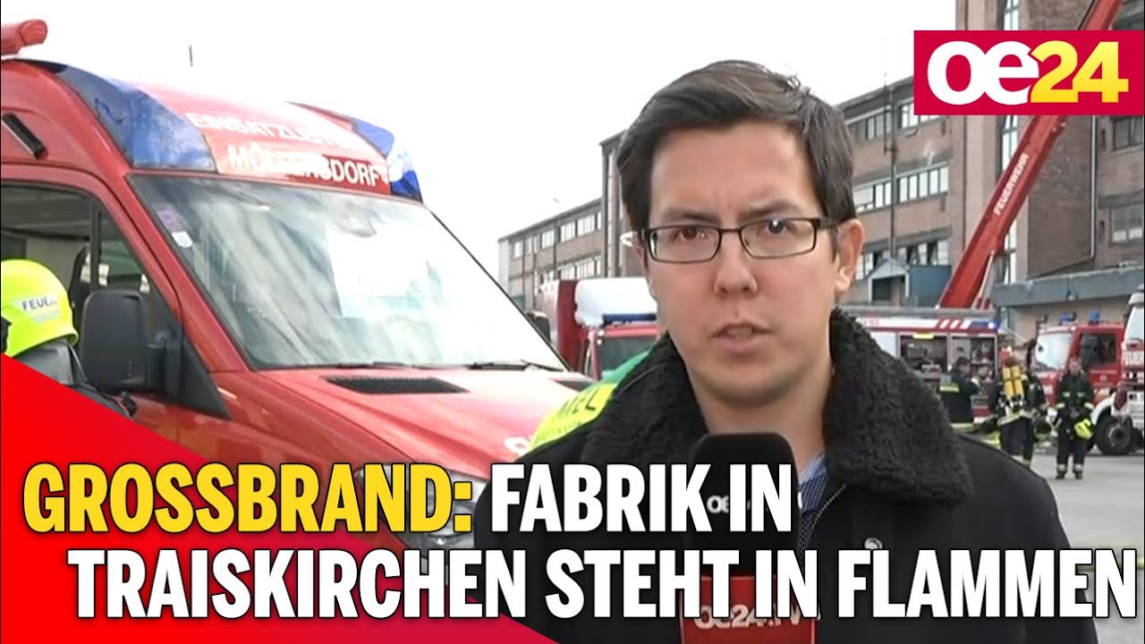 Großbrand: Fabrik in Traiskirchen steht in Flammen