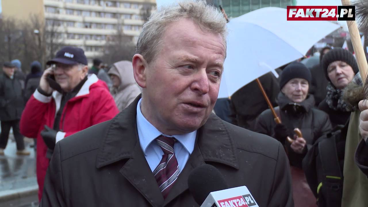 Europoseł PiS o marszu KOD: Mieszają w głowach Polakom