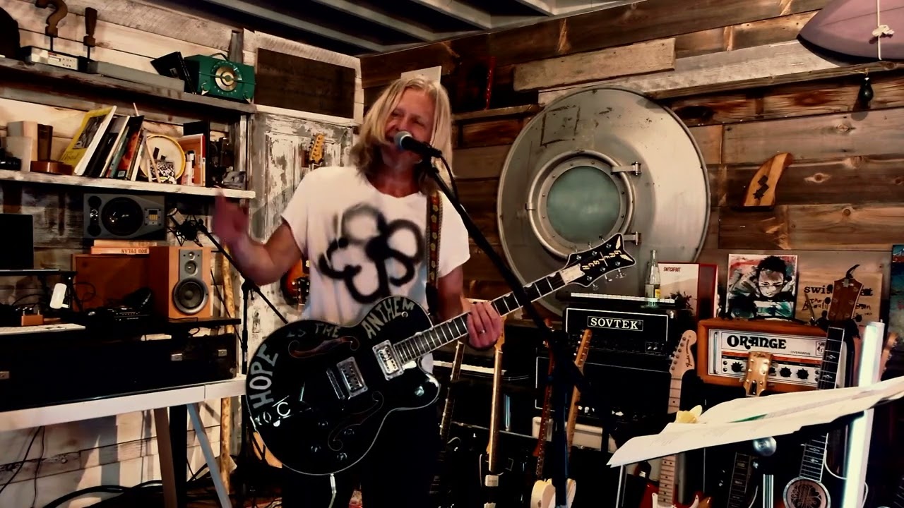 Switchfoot - Last Man Standing (Live In Studio)