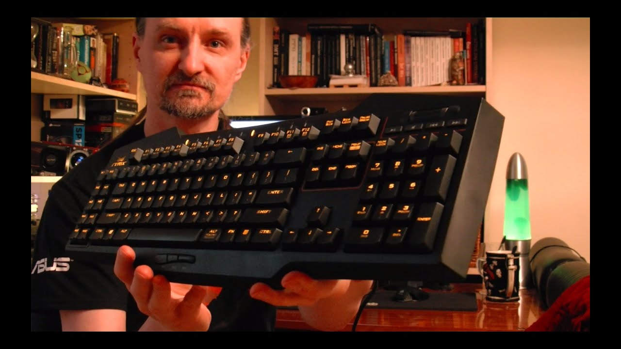Quick Unboxing - ASUS STRIX TACTICAL PRO Mechanical Gaming Keyboard | 02.2015 - McSzakalTV