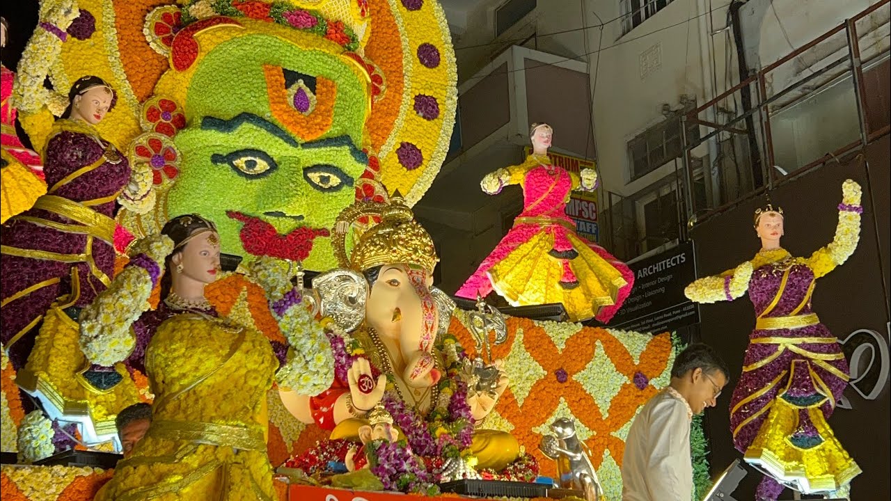 Ganpati Visarjan - Full Night Coverage of Dhol pathaks in Pune