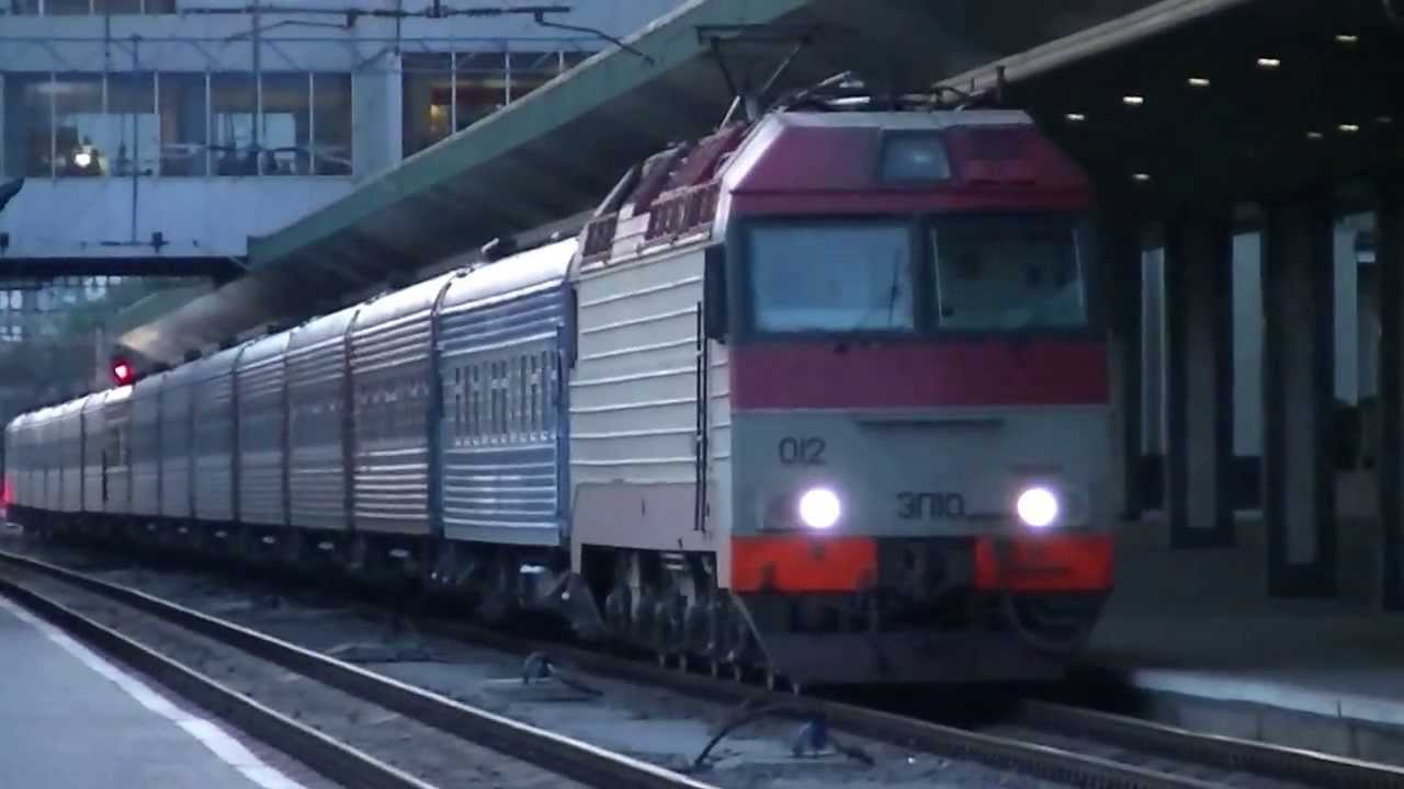 Столичний експрес | ЕП10-012 | Поїзд № 2 Київ - Москва