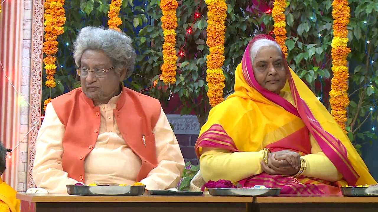 Deepavali 2018 ( Special Message ) with Shraddheya Shail Jiji & Shraddhey Dr. Pranav Pandya ji