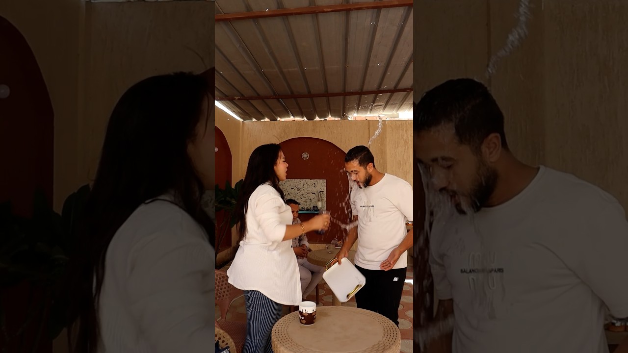 بنت مغروره شوفو عملت ايه مع عامل الكافية بسبب كلمه
