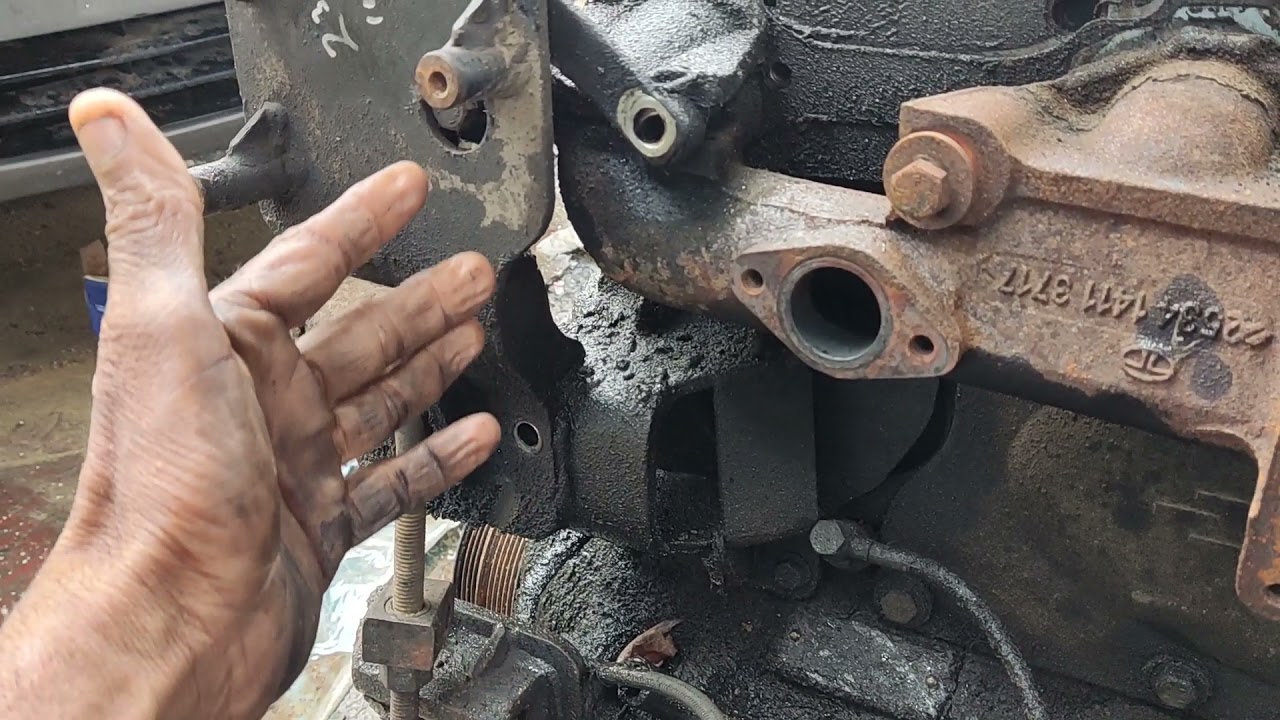 Tata sumo gold engine dismandling part. 1(@skilledmechanictamil)