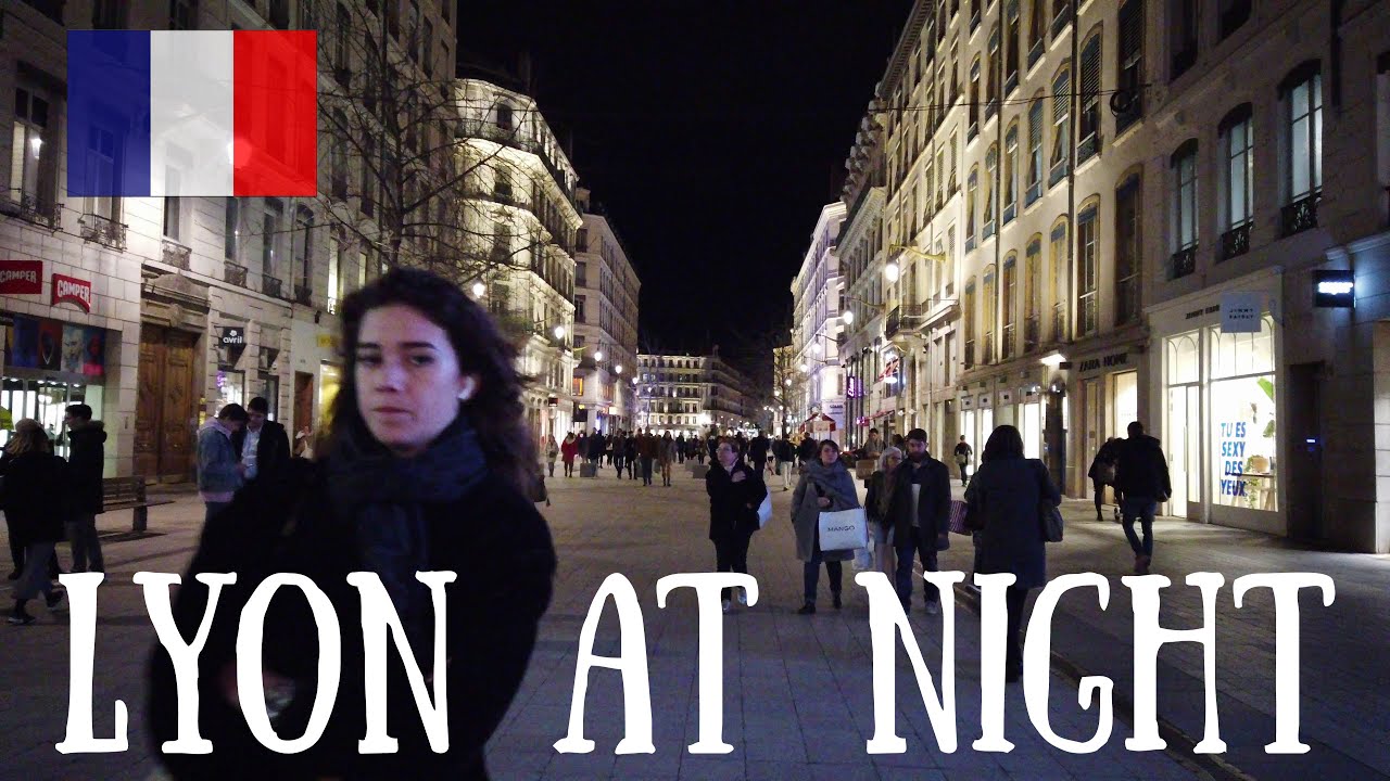 🇫🇷 Lyon City Center at Night 2020 | France Walking Tour 4K