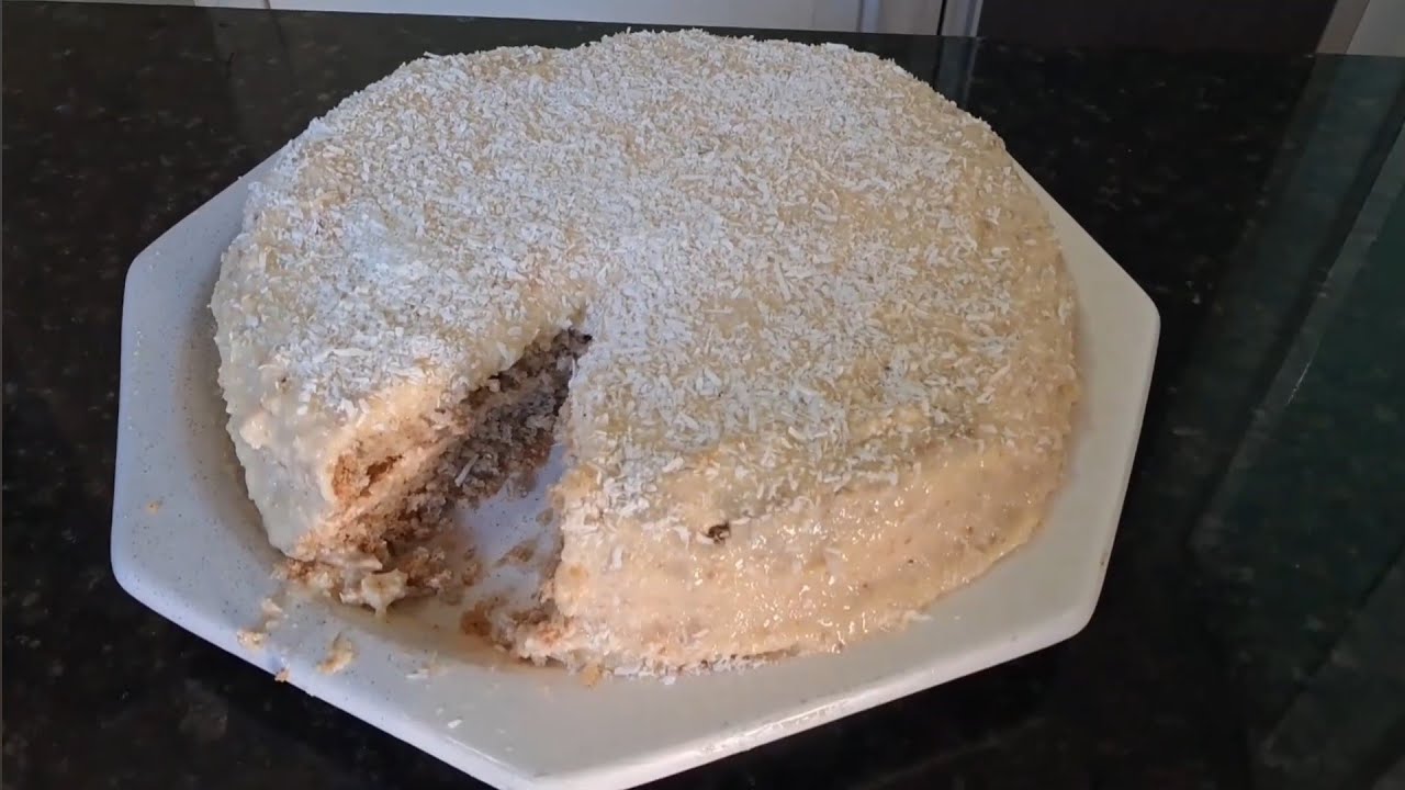 Bolo com Doce deLeitezerolactose #shortsreceitas#receitas#docedeleite #bolosemgluten@claudiaali1973 