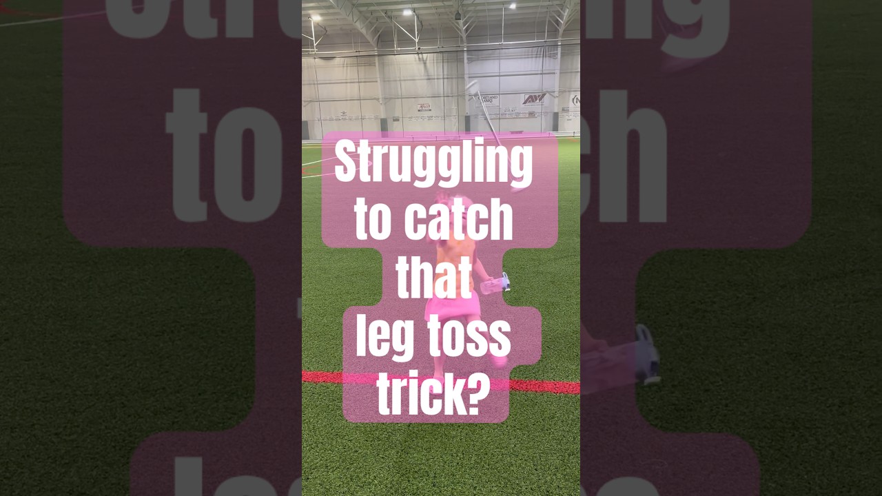 Catching with the wrong hand? Fix it in seconds! ⬆️💫 #majorette #batontwirling #dance #shorts #how