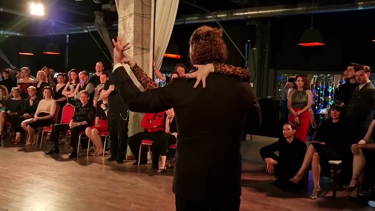 Макс Извеков и Катерина Зак, выступление в Планетанго на милонге “A Bailar” октябрь 2023 3-4