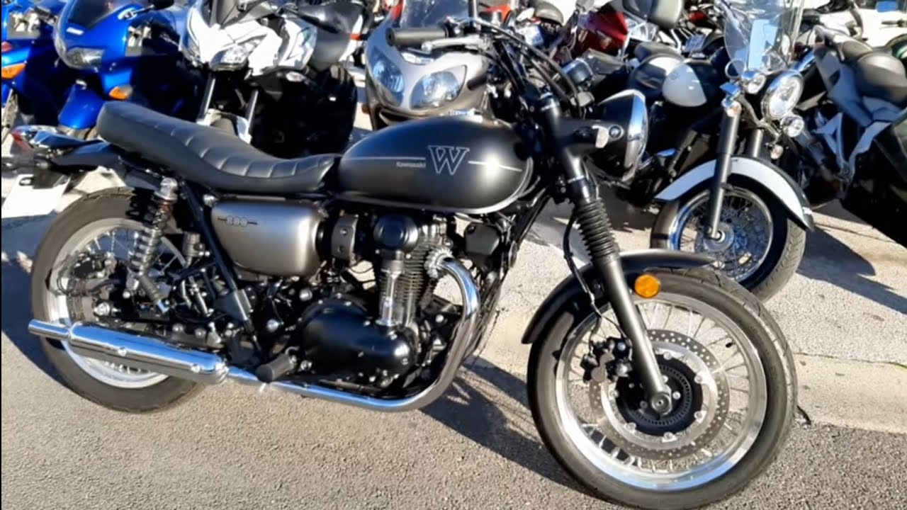 Kawasaki W800 street (essai)// L'esprit léger!